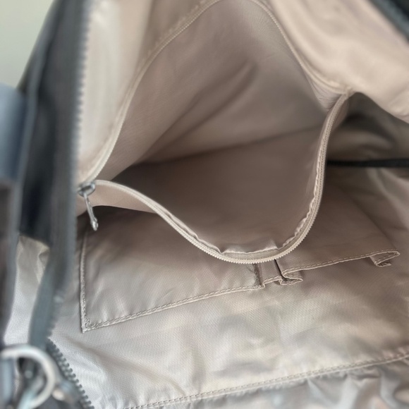 Kipling Multi-Pocket Shoulder Tote ATHENA the Gorilla! - Picture 10 of 16